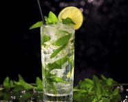 A photo of a virgin mojito, beverage advertisement photography inspiration
